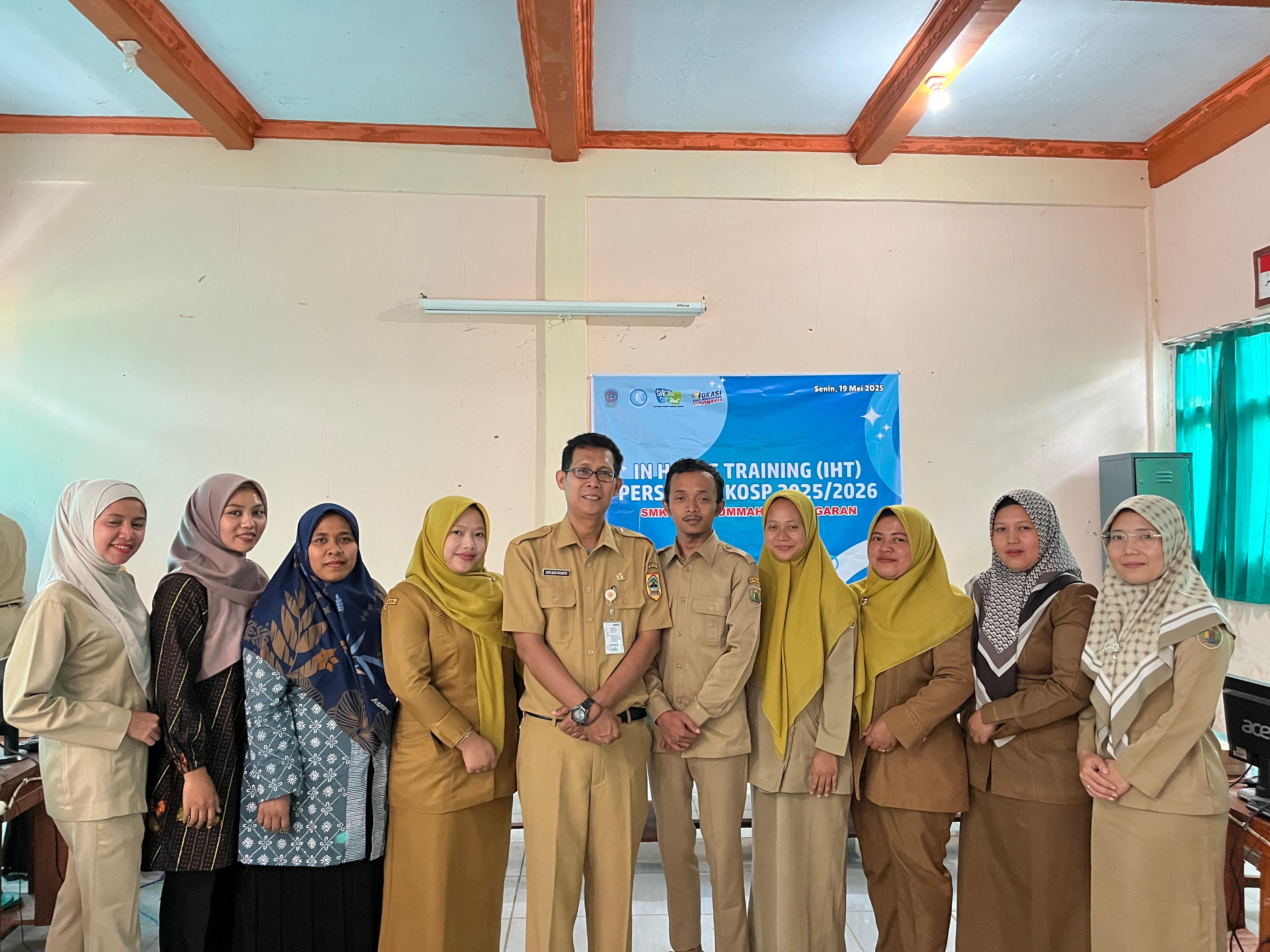 SMK Nurul Ummah Paninggaran Gelar In House Training (IHT) Persiapan Implementasi KOSP Tahun Ajaran 2025/2026